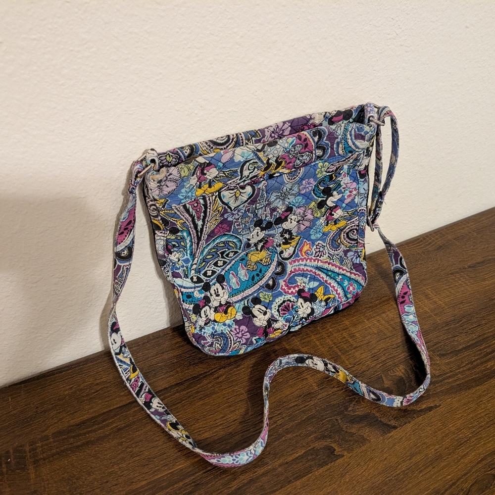 Vera Bradley Disney Mickey Minnie Flirty Floral Magic Kingdom Bag Quilted